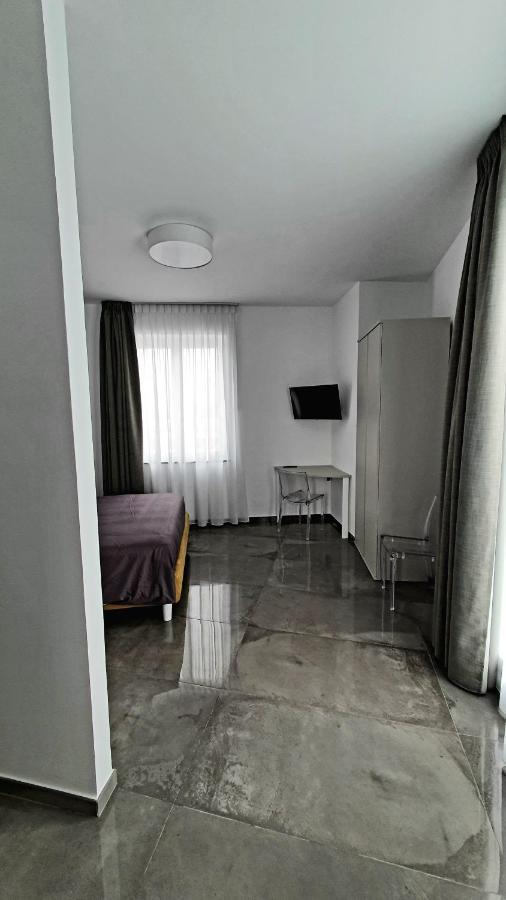 Werooms Salernes Extérieur photo