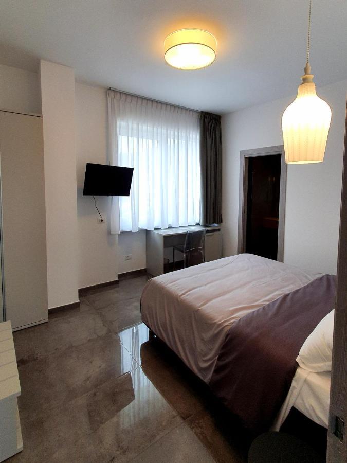 Werooms Salernes Extérieur photo