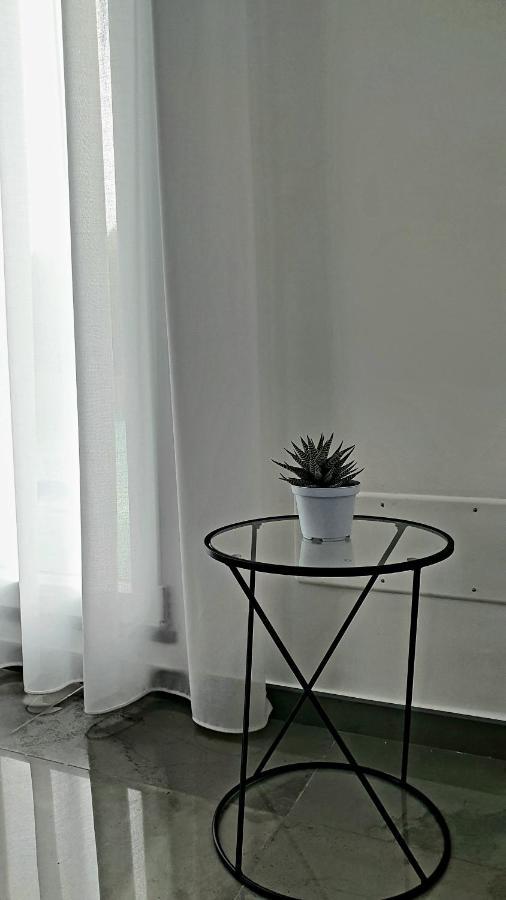 Werooms Salernes Extérieur photo