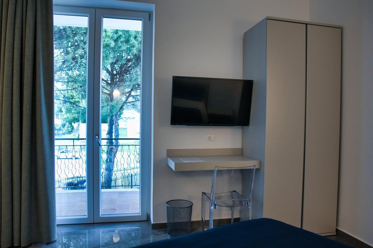 Werooms Salernes Extérieur photo